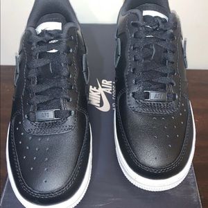 Nike Women's Air Force 1 '07 LX Inside Out Size 6